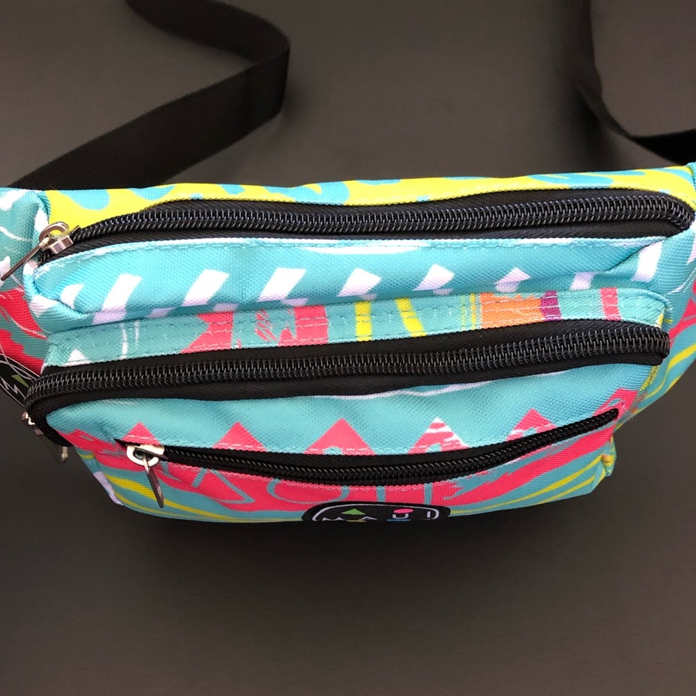 🤙 New Maui and Sons Retro 80's/90's Fanny Pack - Picture 3 of 5